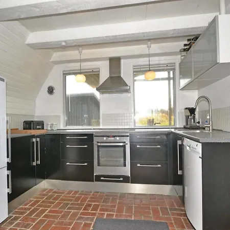 Three-bedroom Holiday In Fano